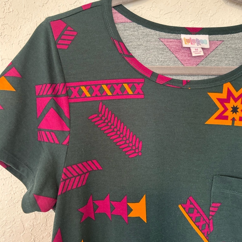 Boho, artsy LuLaRoe Carly Dress Geometric Print High-Low Swing Dress Size M - Picture 4 of 5